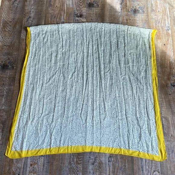 Sandwich | Polk a Dot Scarf - Picture 4 of 4